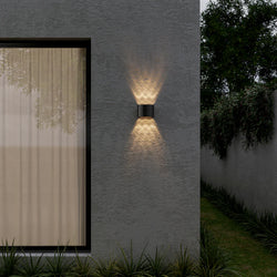 Elegant Aluminum Wall Sconce