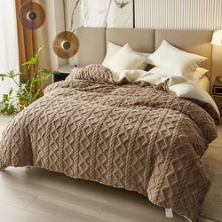 Geometric Winter Duvet – Jacquard Warm Blanket