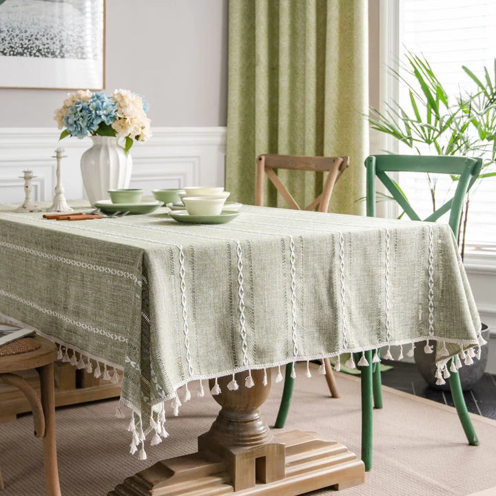 Stylish Nikol Linen Tablecloth