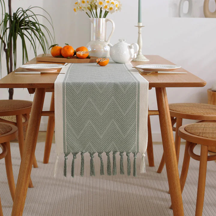 Retro Orphi' Jacquard Table Runner