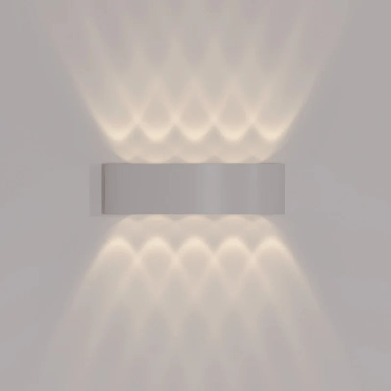 Elegant Aluminum Wall Sconce