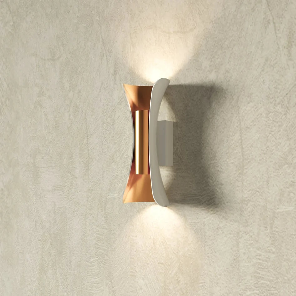 Elegant Modern Wall Lamp