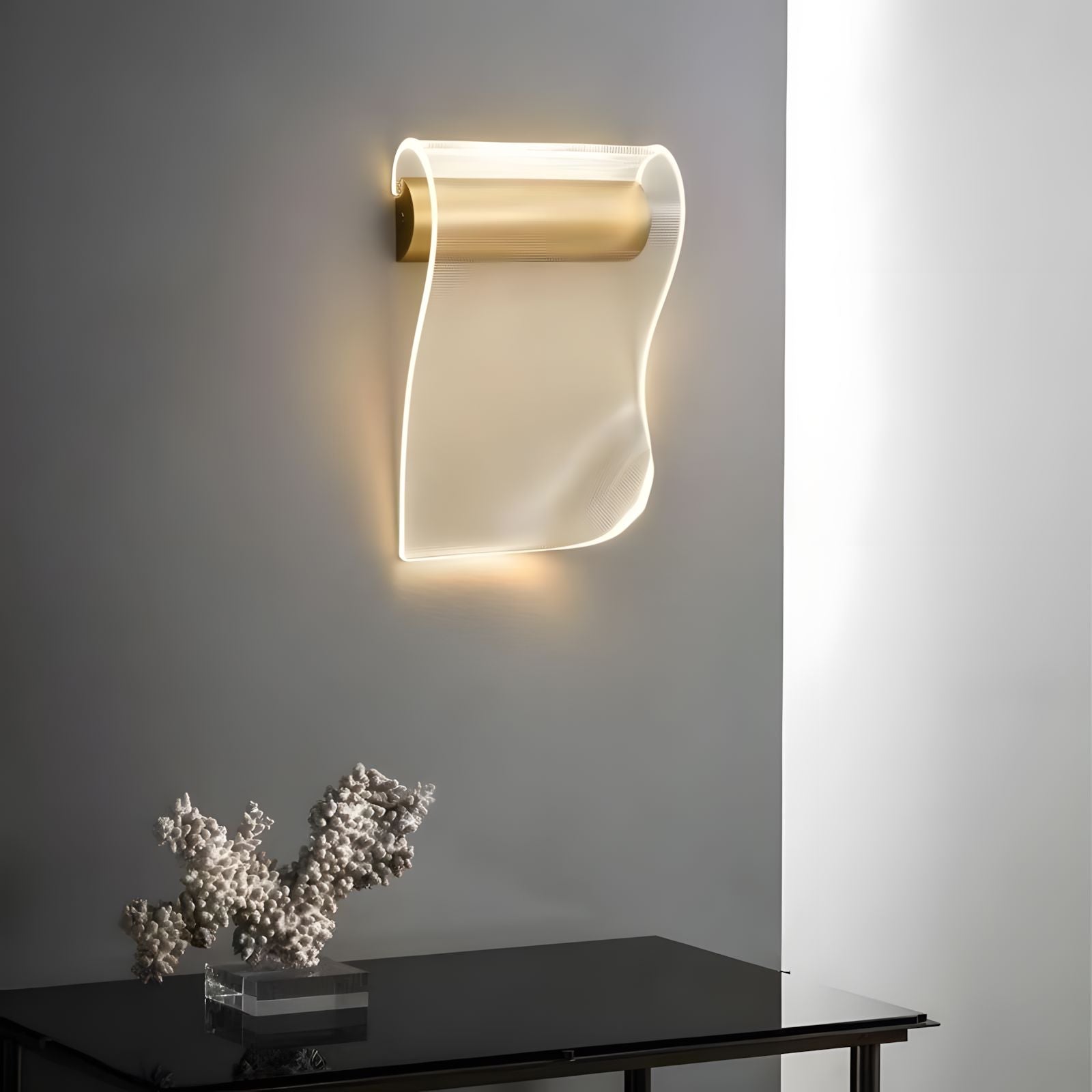 Curved Acrylic Wall Light - view 9
