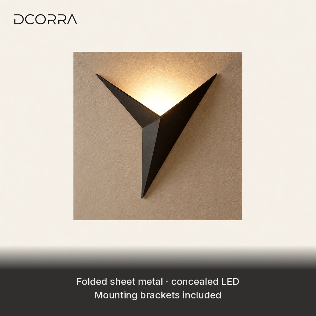Geometric Three-Point Wall Accent Light - black finish detail