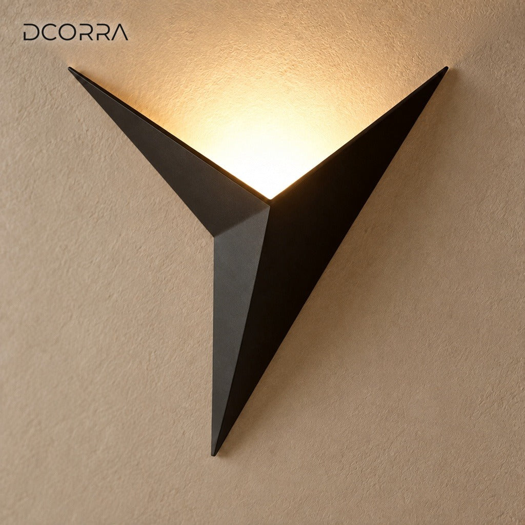 Geometric Three-Point Wall Accent Light - black finish close-up