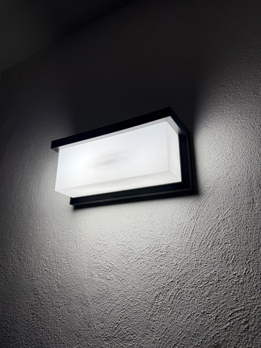 Customer photo – stainless wall lamp