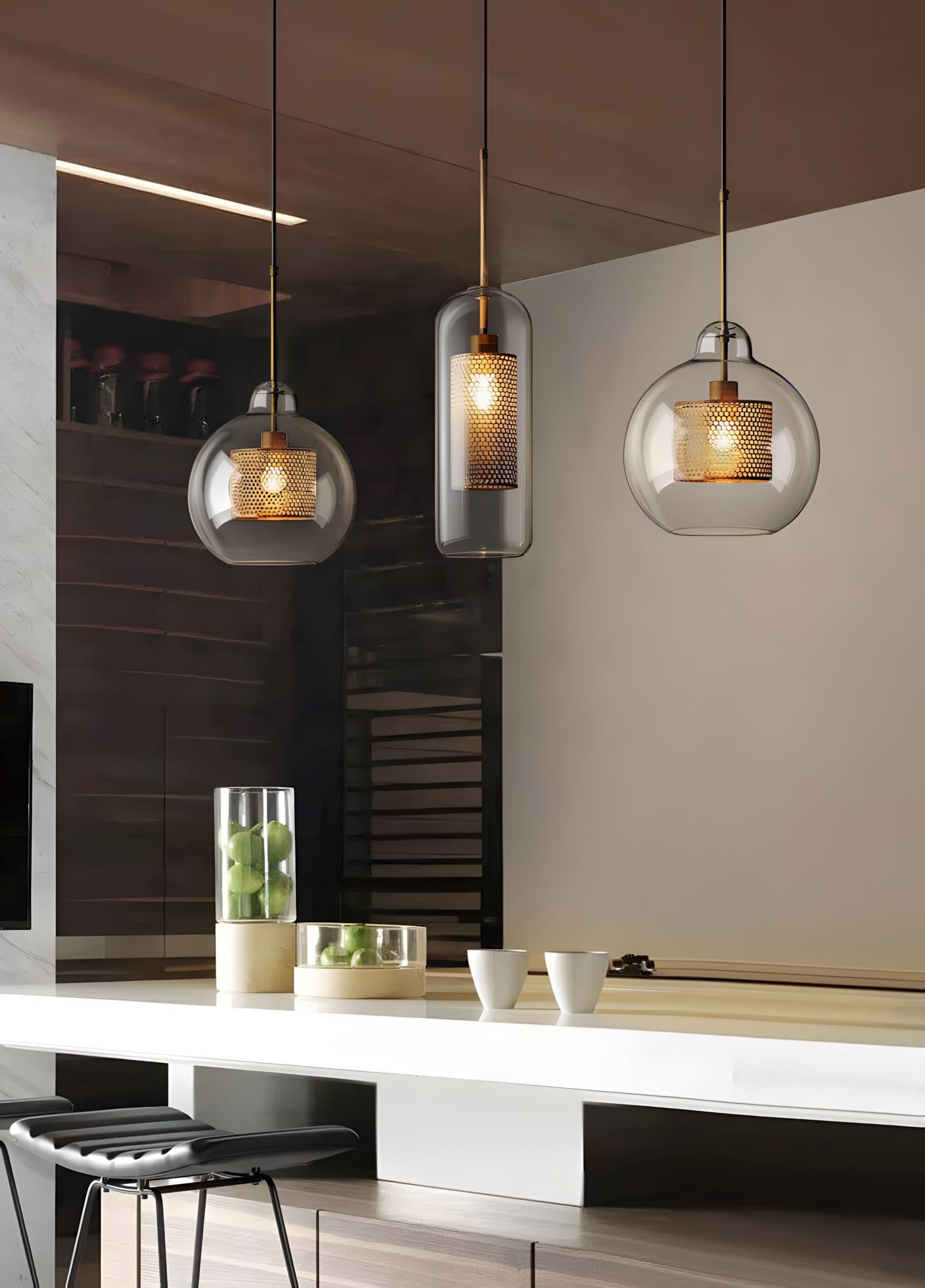 Double-Layer Mesh and Glass Pendant Light
