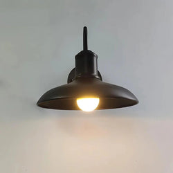 Elegant Retro Outdoor Illumination