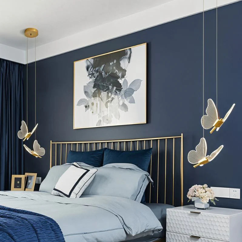 Luxurious Pendant Glow in a bedroom